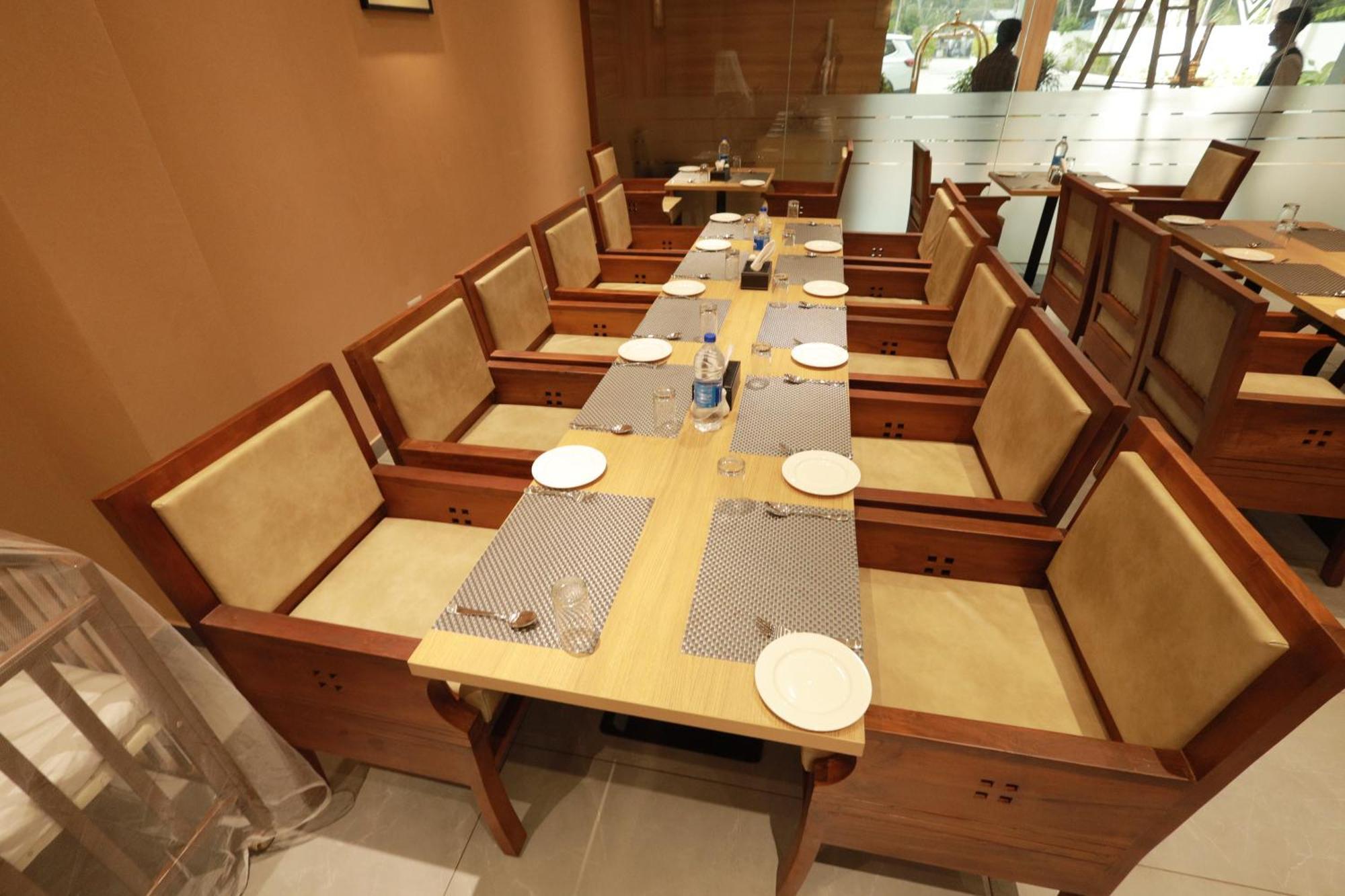 Viraj Retreat Hotel Mundrothuruth Екстериор снимка