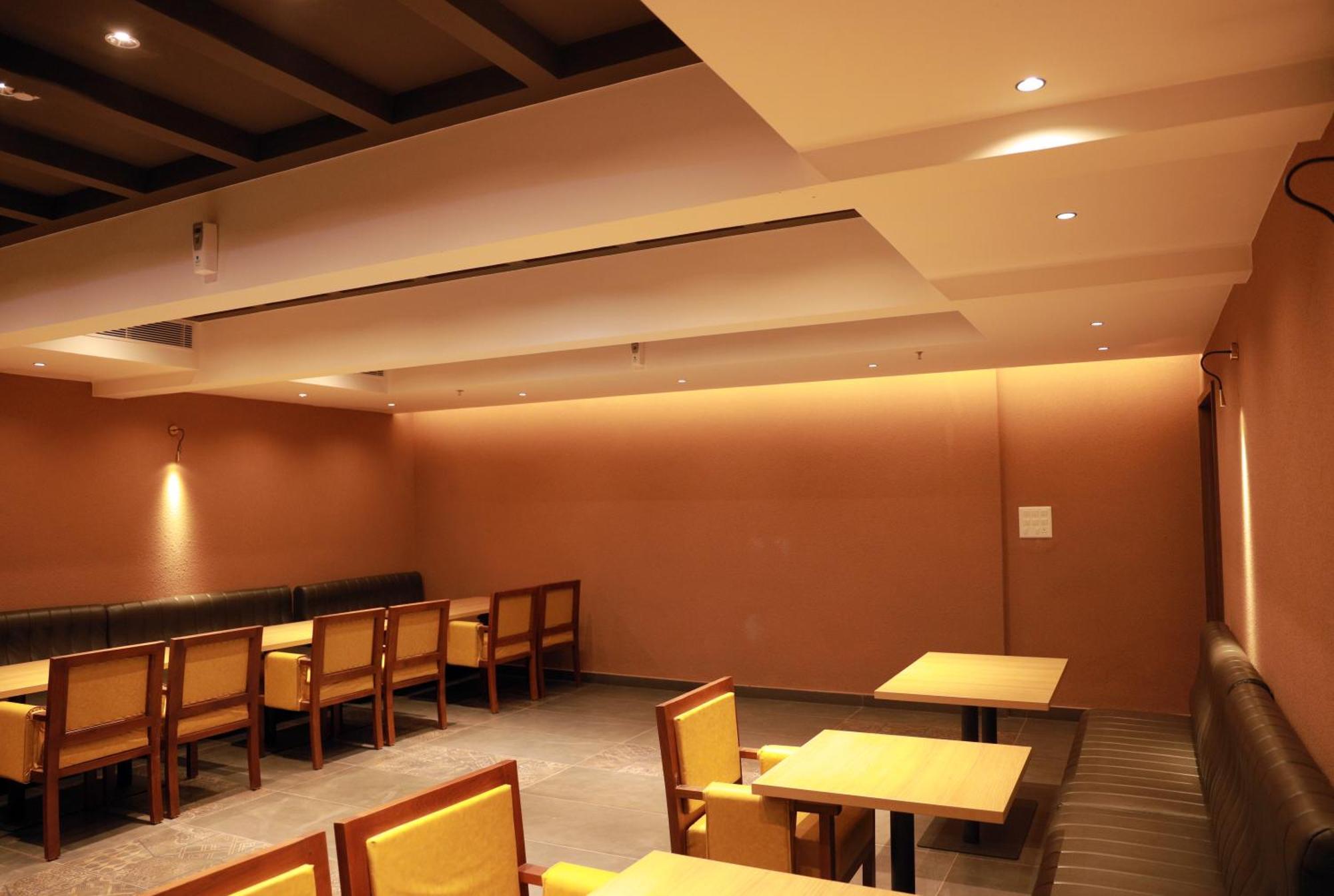 Viraj Retreat Hotel Mundrothuruth Екстериор снимка
